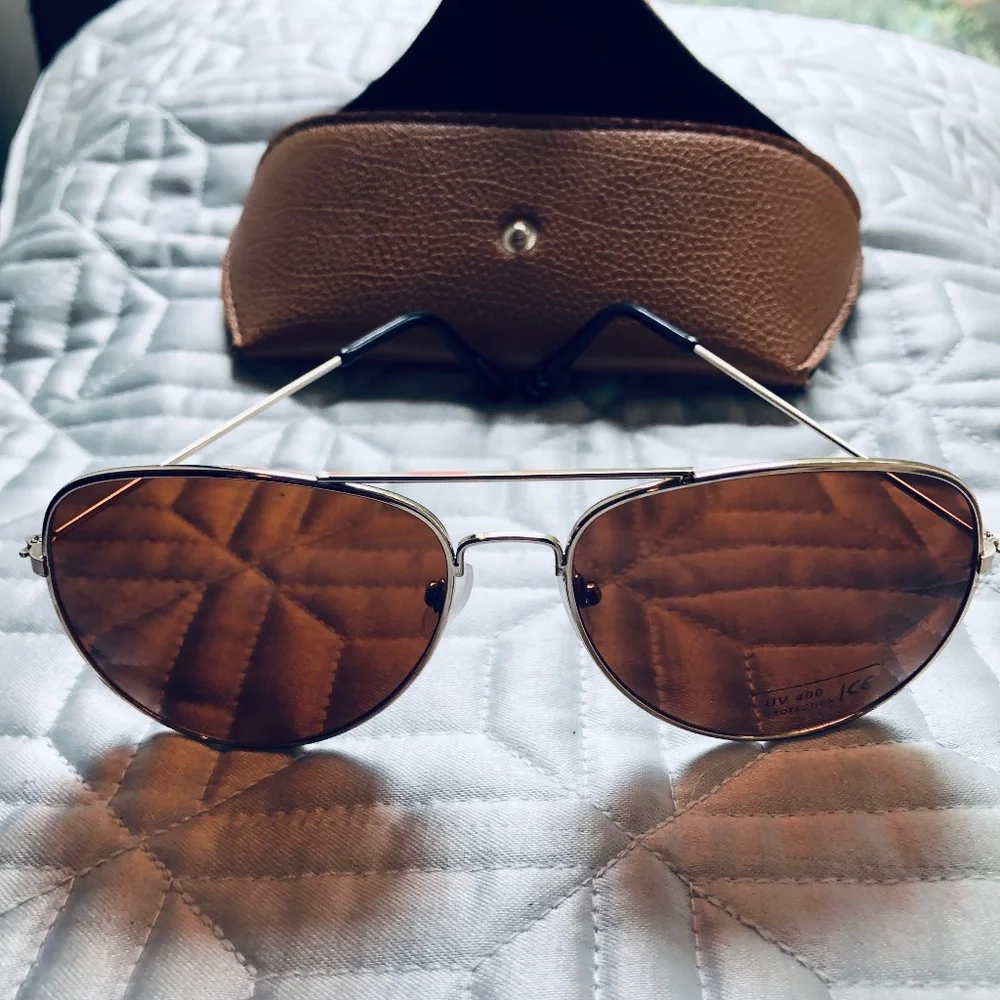 NWOT UV400 Protection CE Aviator Sunglasses
